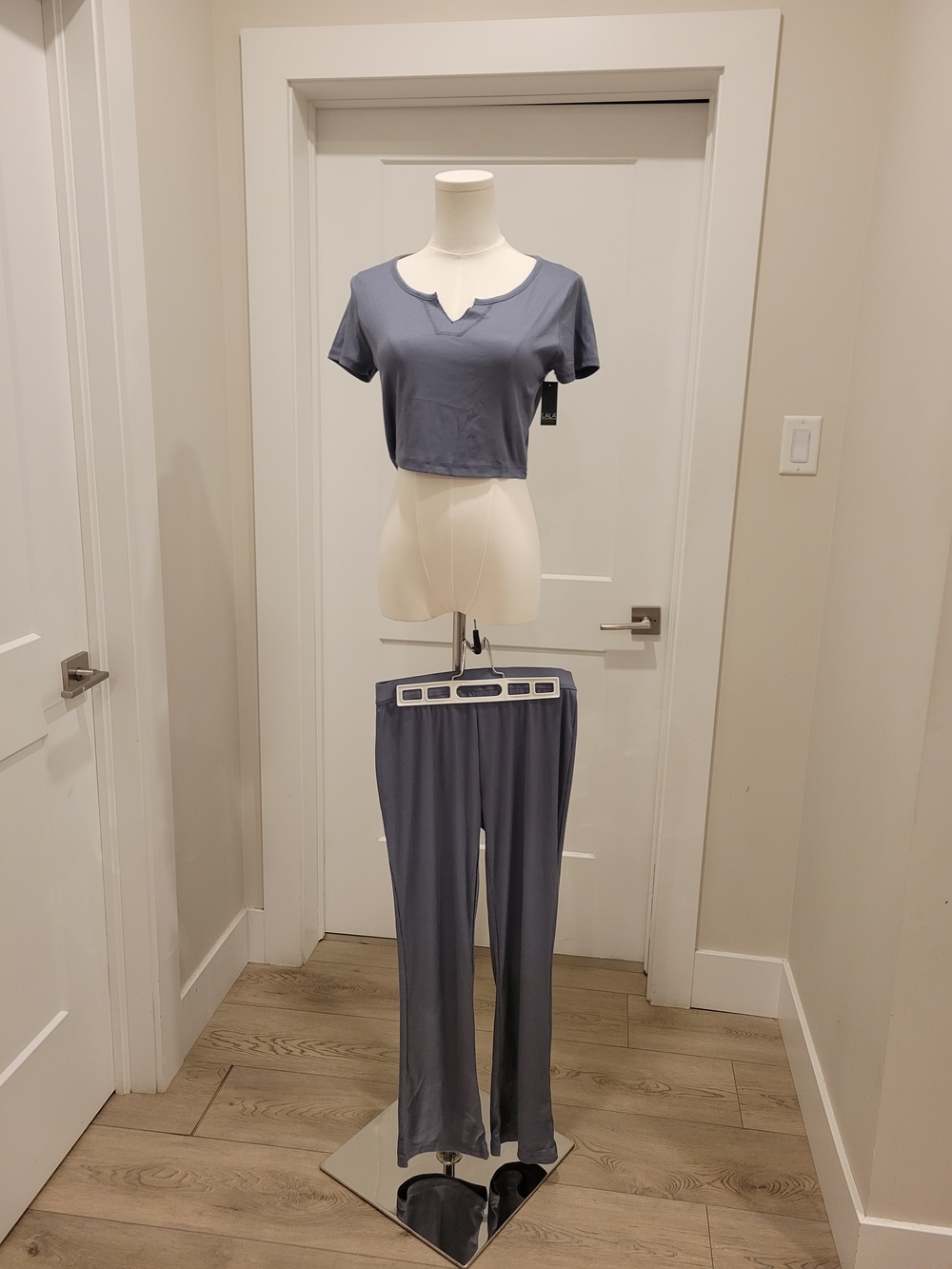 Lala Sleepwear New 2-piece Lounge Set in Dusty Blue, Size M